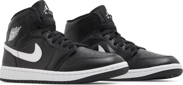 Jordan 1 Mid Black White (W)