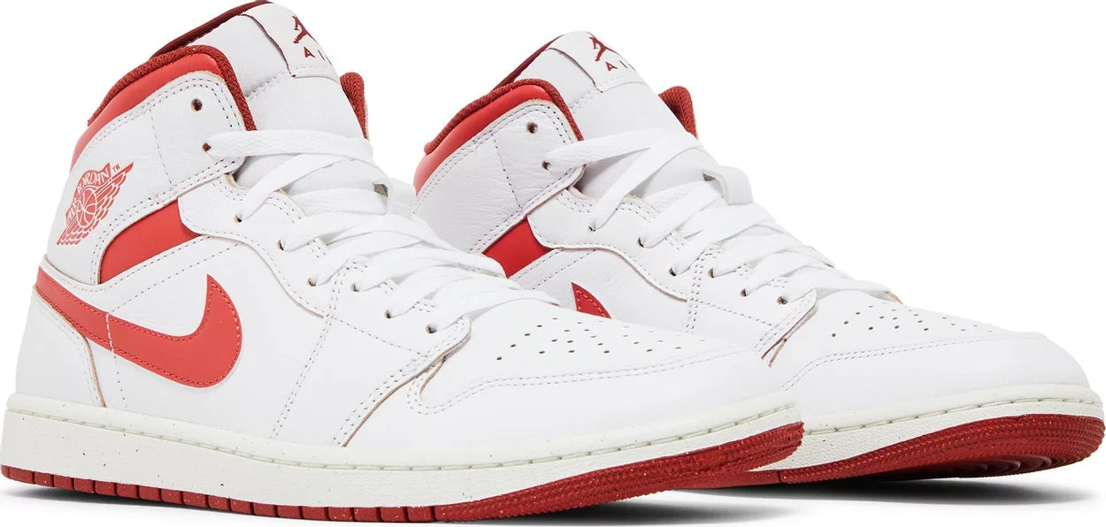 Jordan 1 Mid SE Dune Red