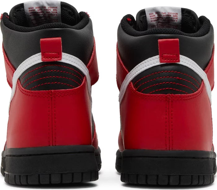 Dunk High Deadpool