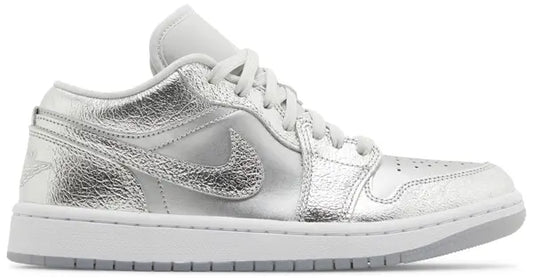 Jordan 1 Low SE Metallic Silver (W)